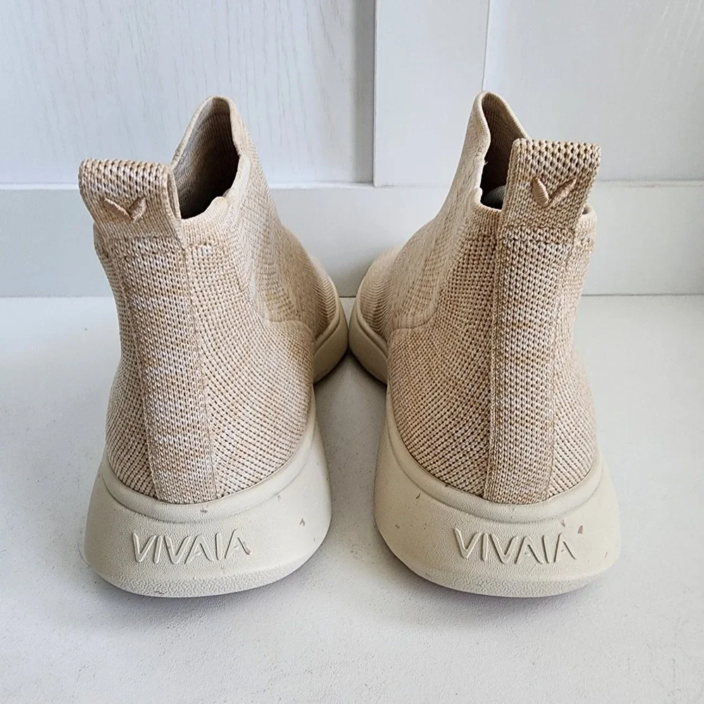 Vivaia Women 39 US 8/8.5 Knit Slip-On Round Toe Urban Boots Sand Tan Waterproof